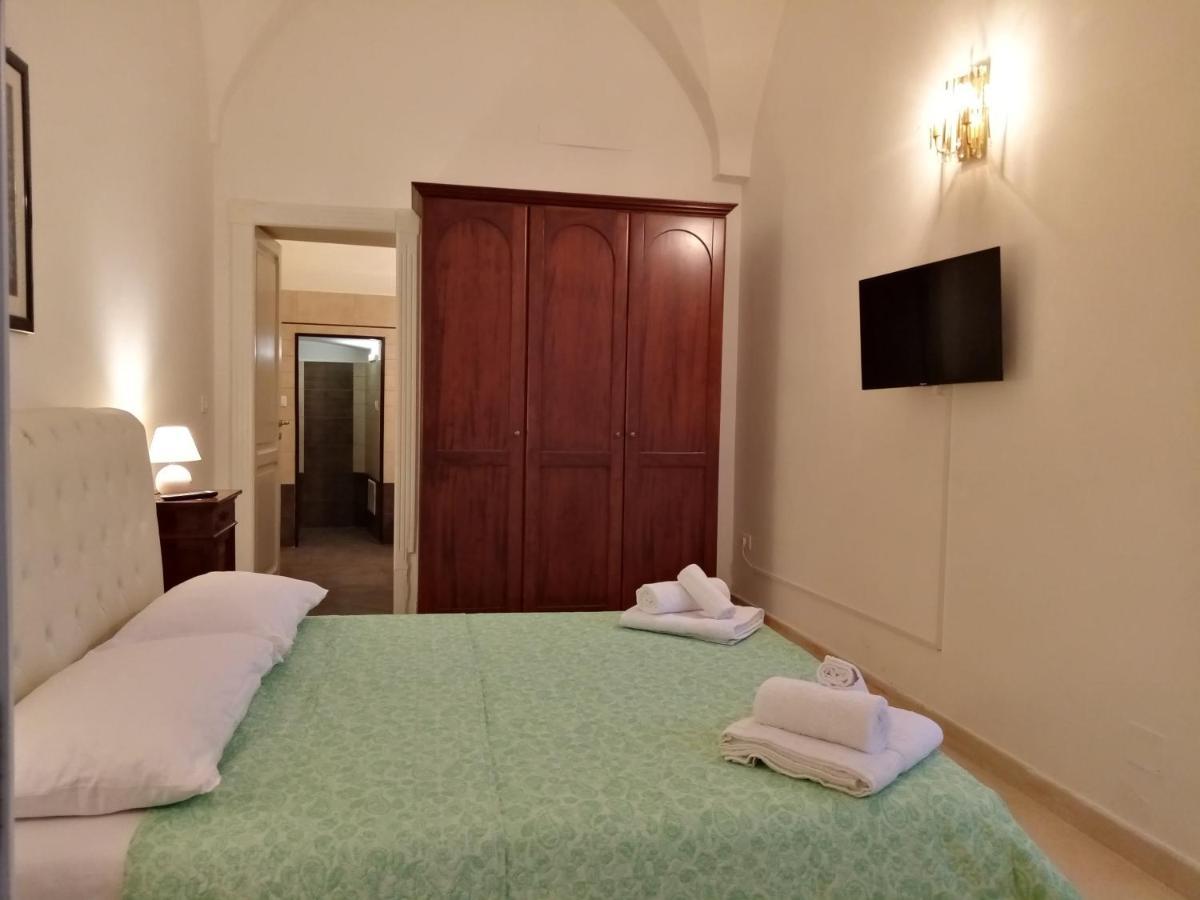 مبيت وإفطار ليتشي Dimora Storica Le Perle المظهر الخارجي الصورة